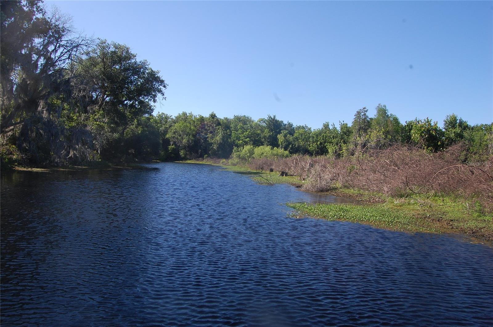LAKESIDE ESTATES - Residential