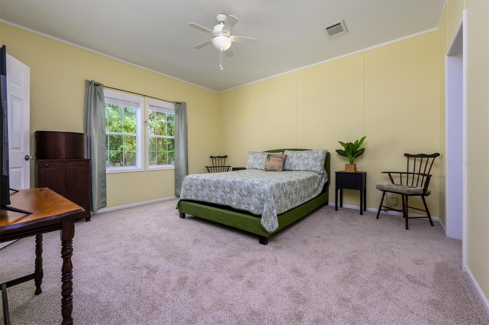 LAKESIDE ESTATES - Residential