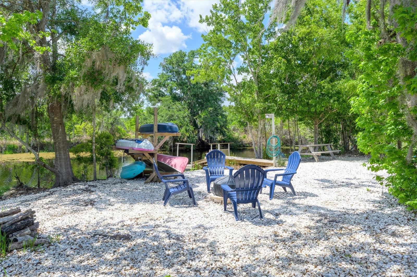 LAKESIDE ESTATES - Residential