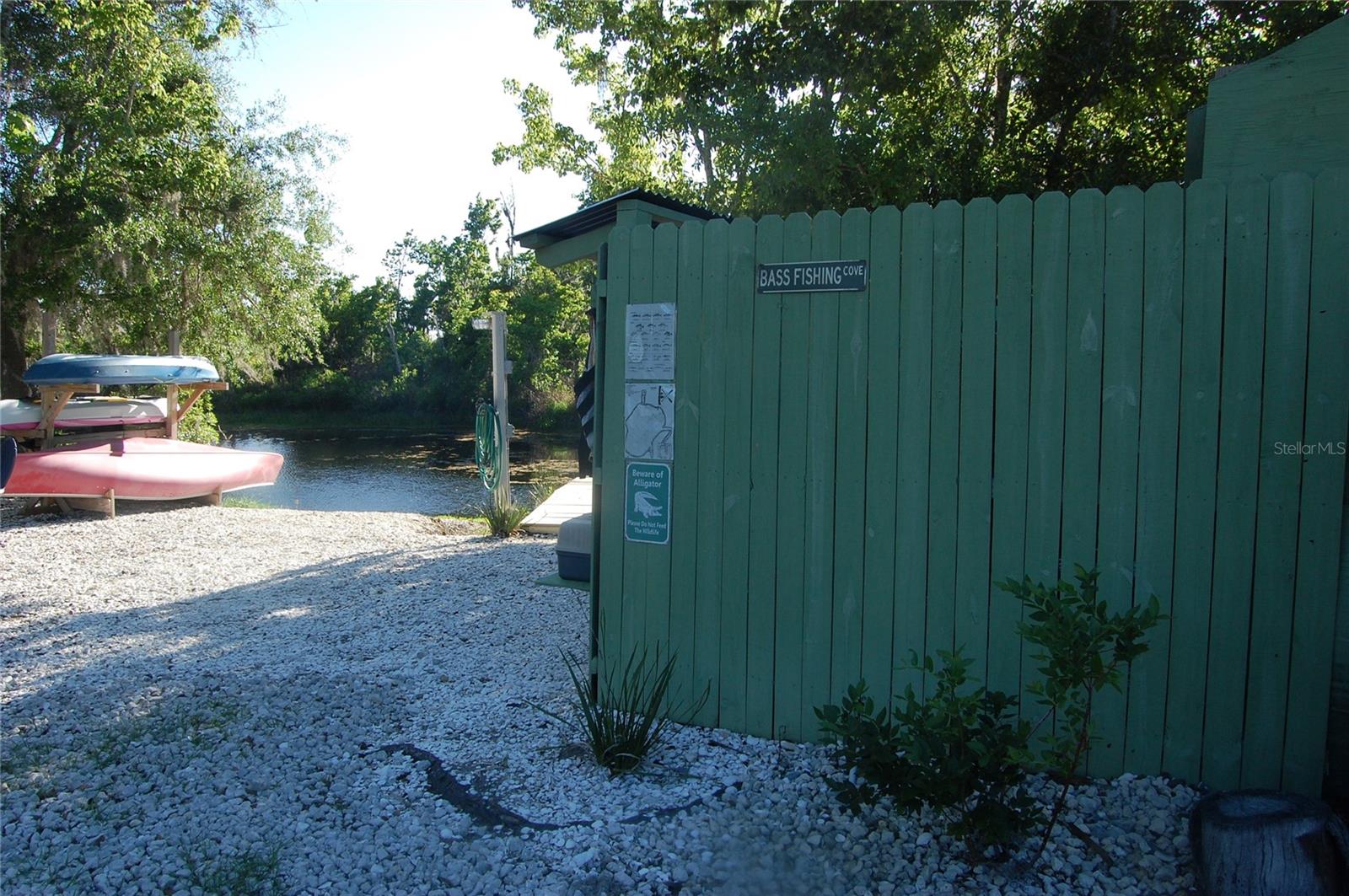 LAKESIDE ESTATES - Residential