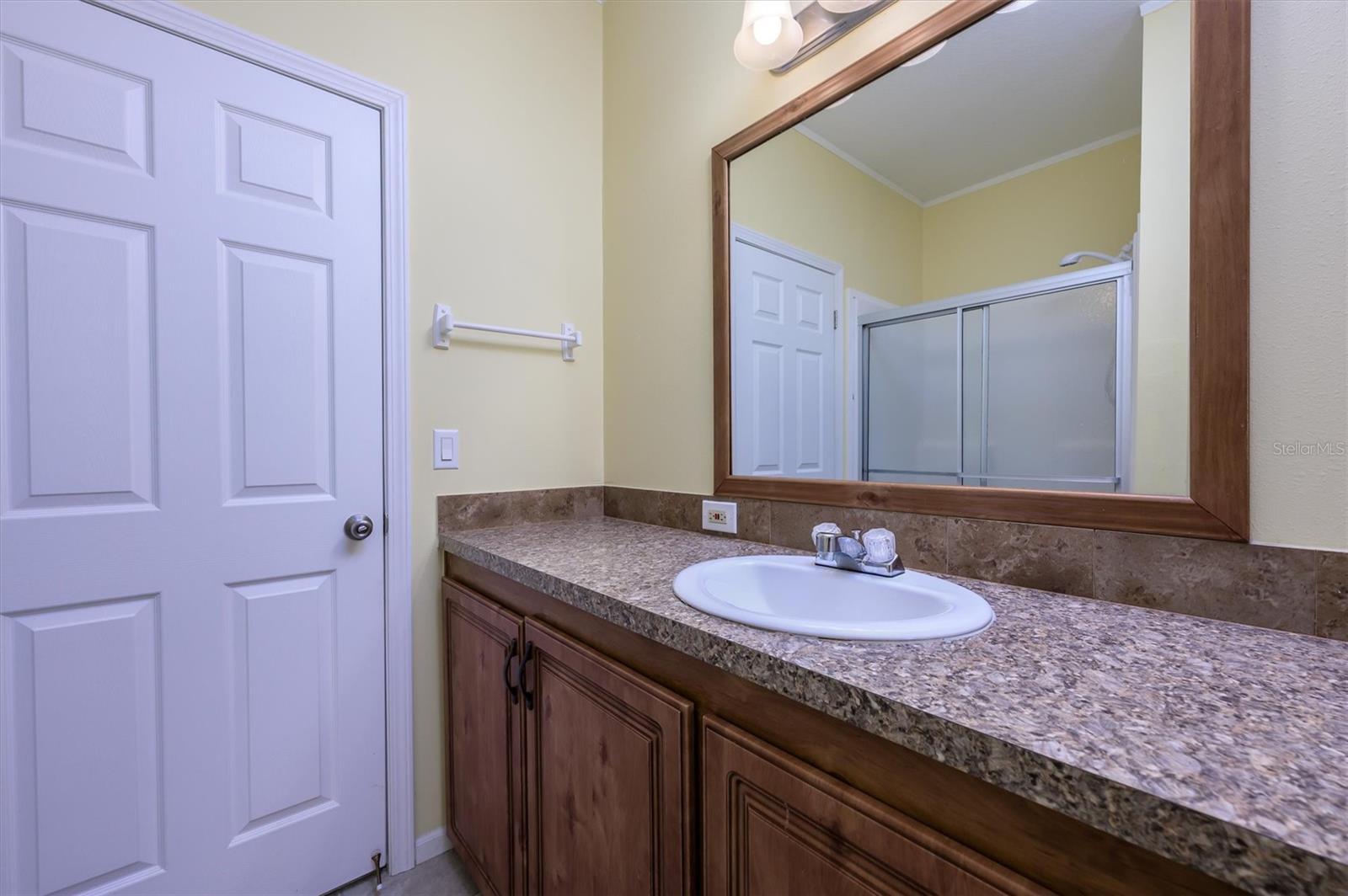 LAKESIDE ESTATES - Residential