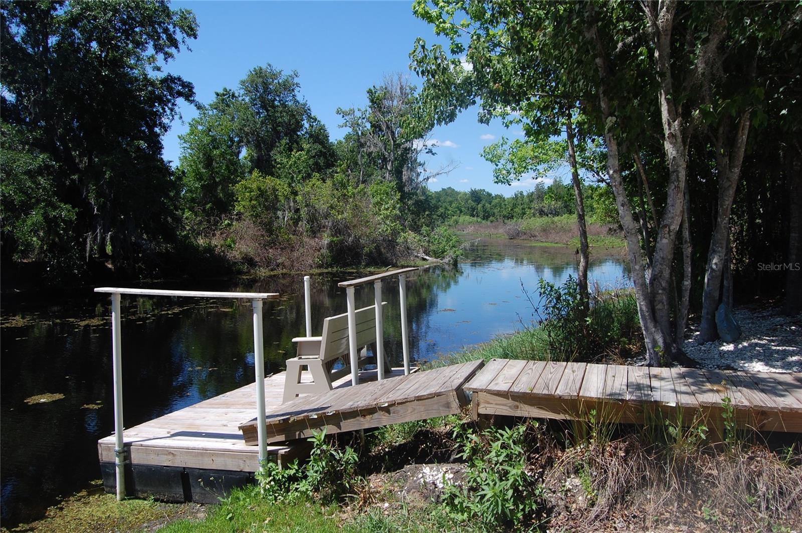 LAKESIDE ESTATES - Residential