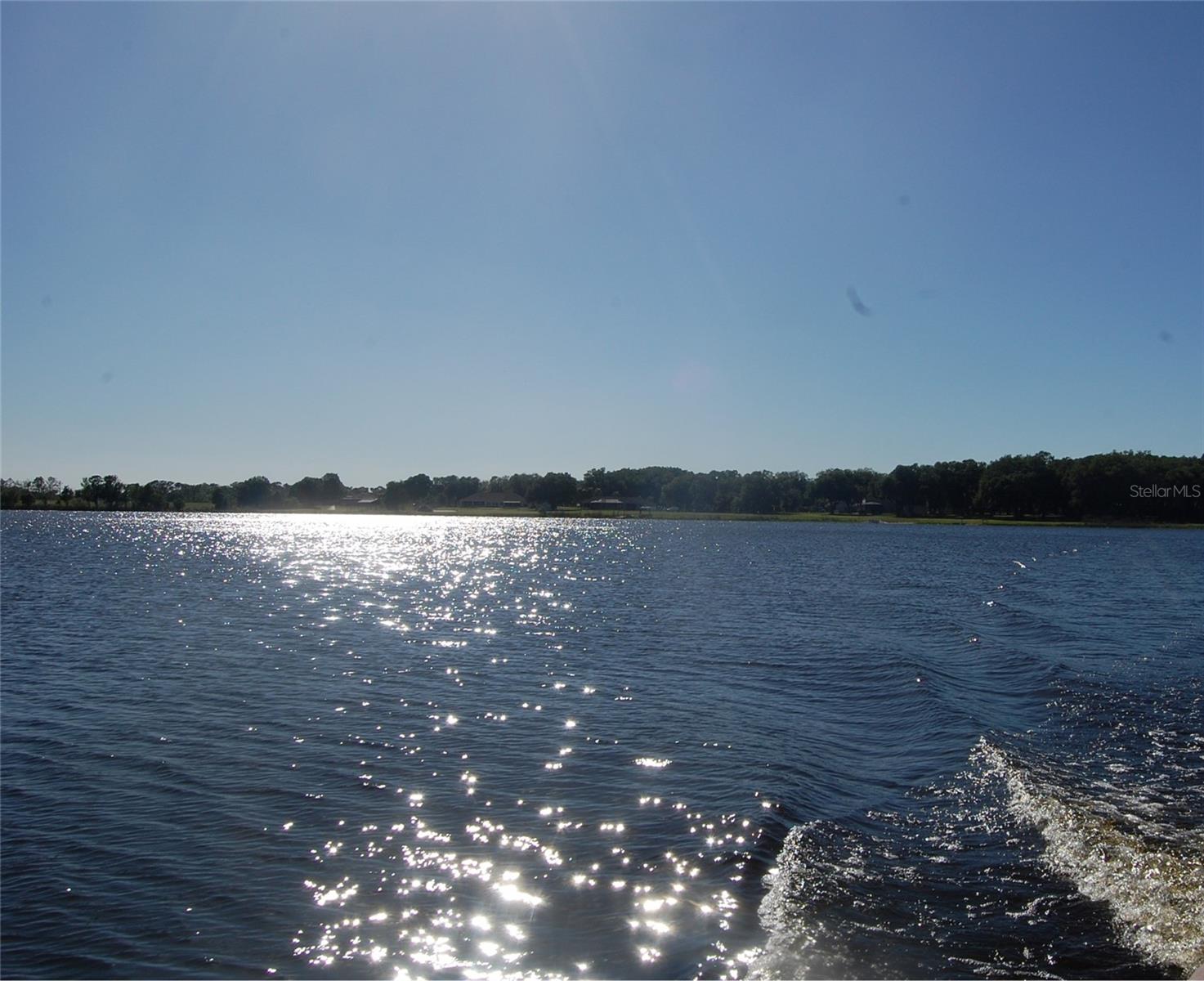 LAKESIDE ESTATES - Residential