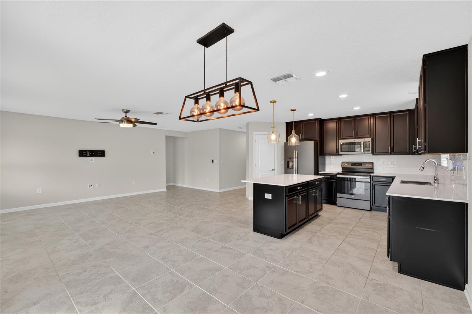 STONEYBROOK HILLS - Residential