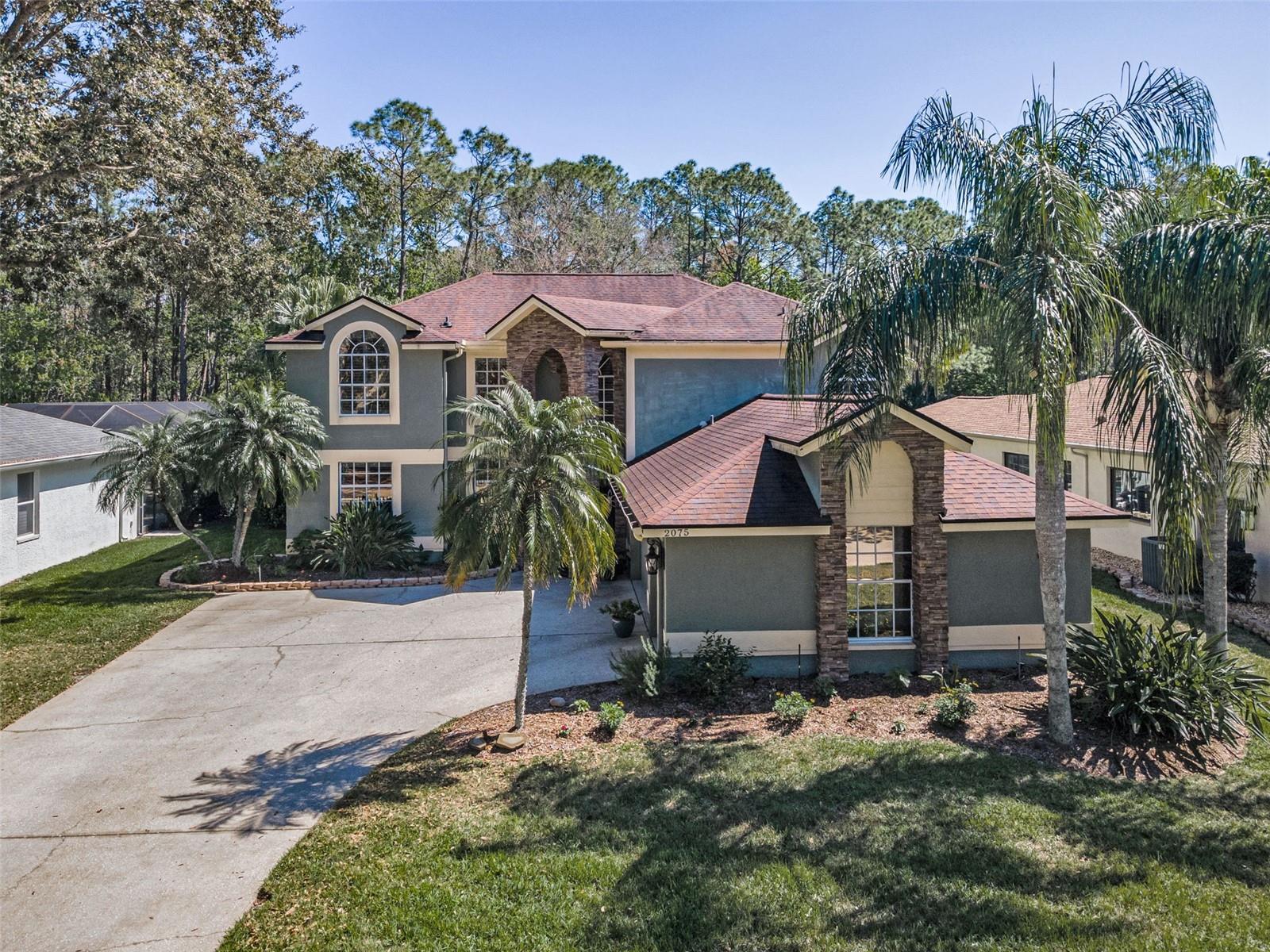 2075 WARWICK DRIVE