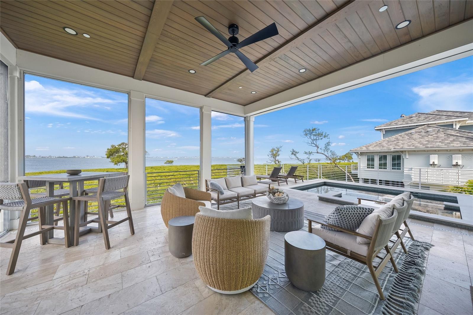 HARBOR SOUND - Residential