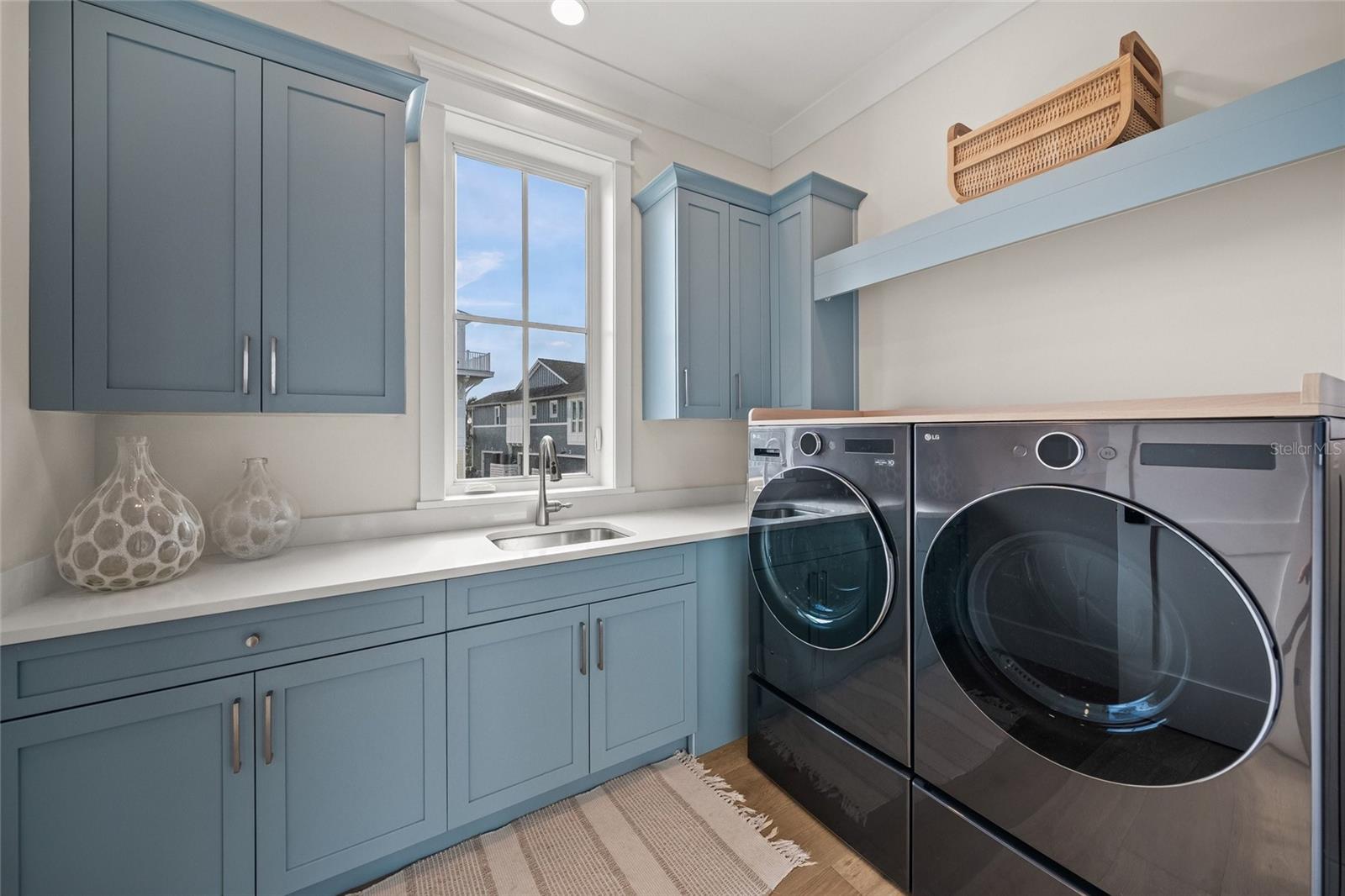 HARBOR SOUND - Residential