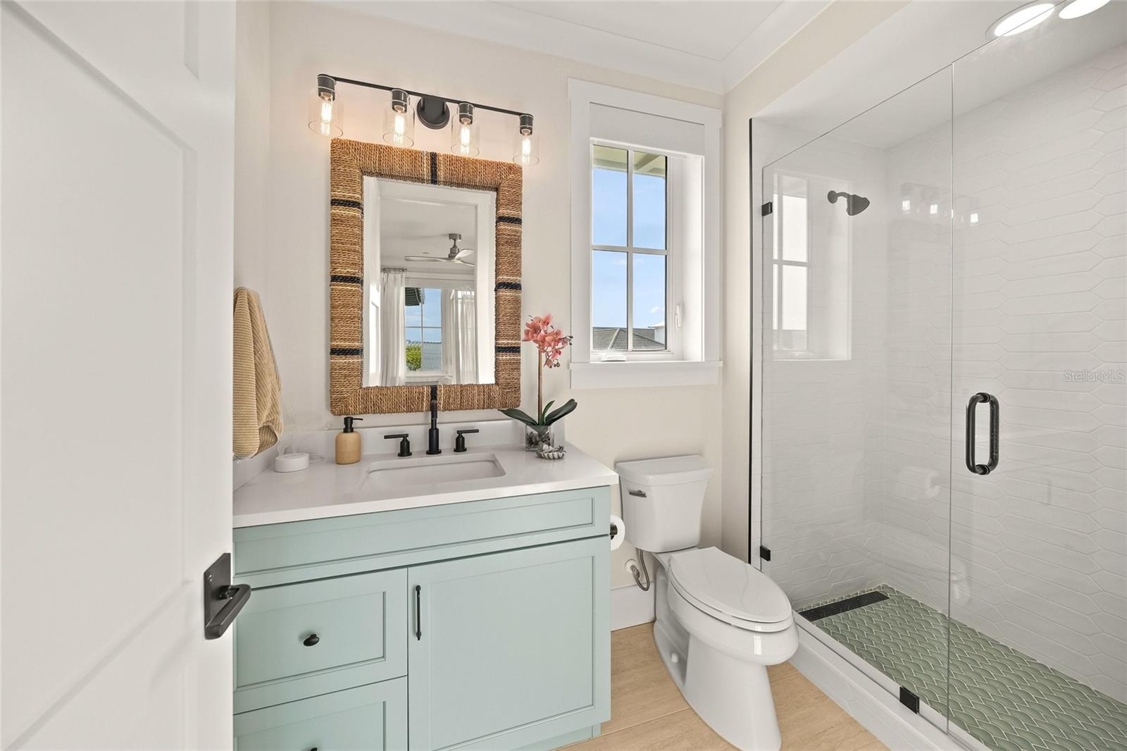 HARBOR SOUND - Residential