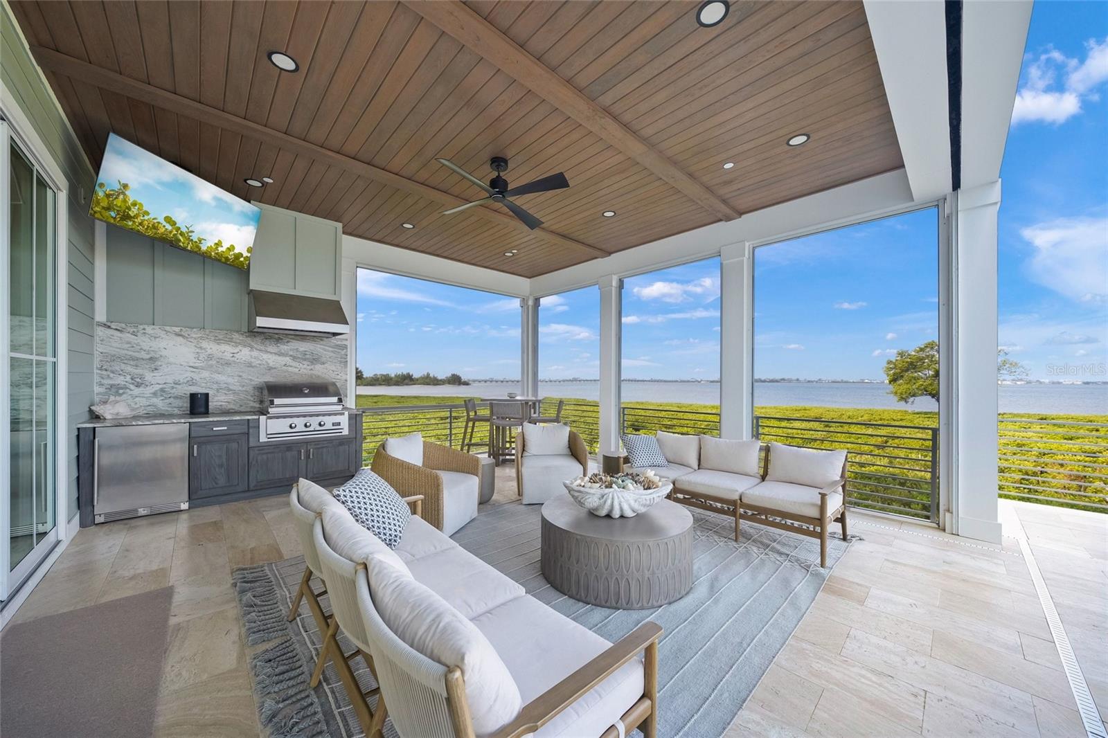 HARBOR SOUND - Residential