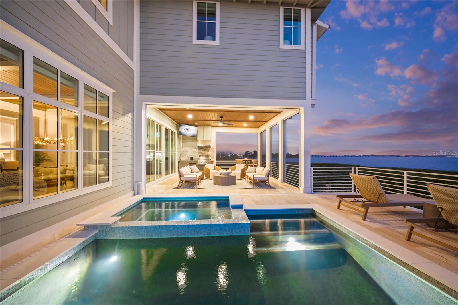 HARBOR SOUND - Residential