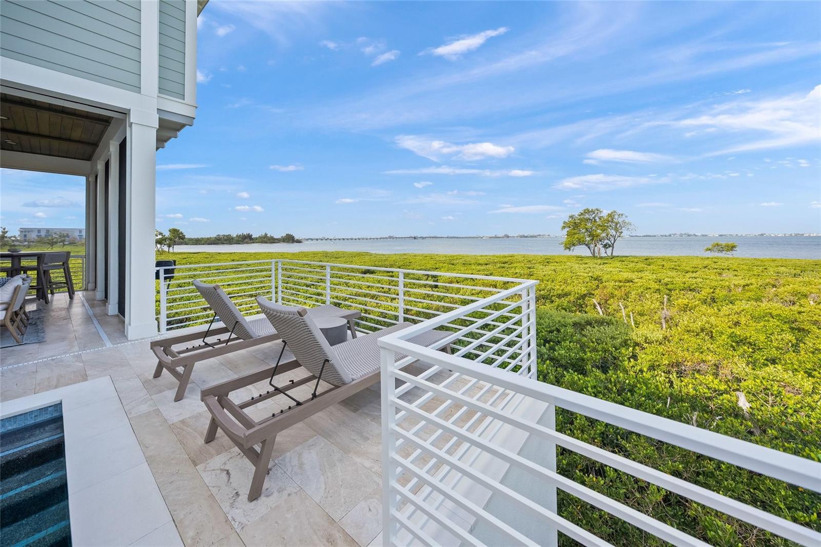 HARBOR SOUND - Residential