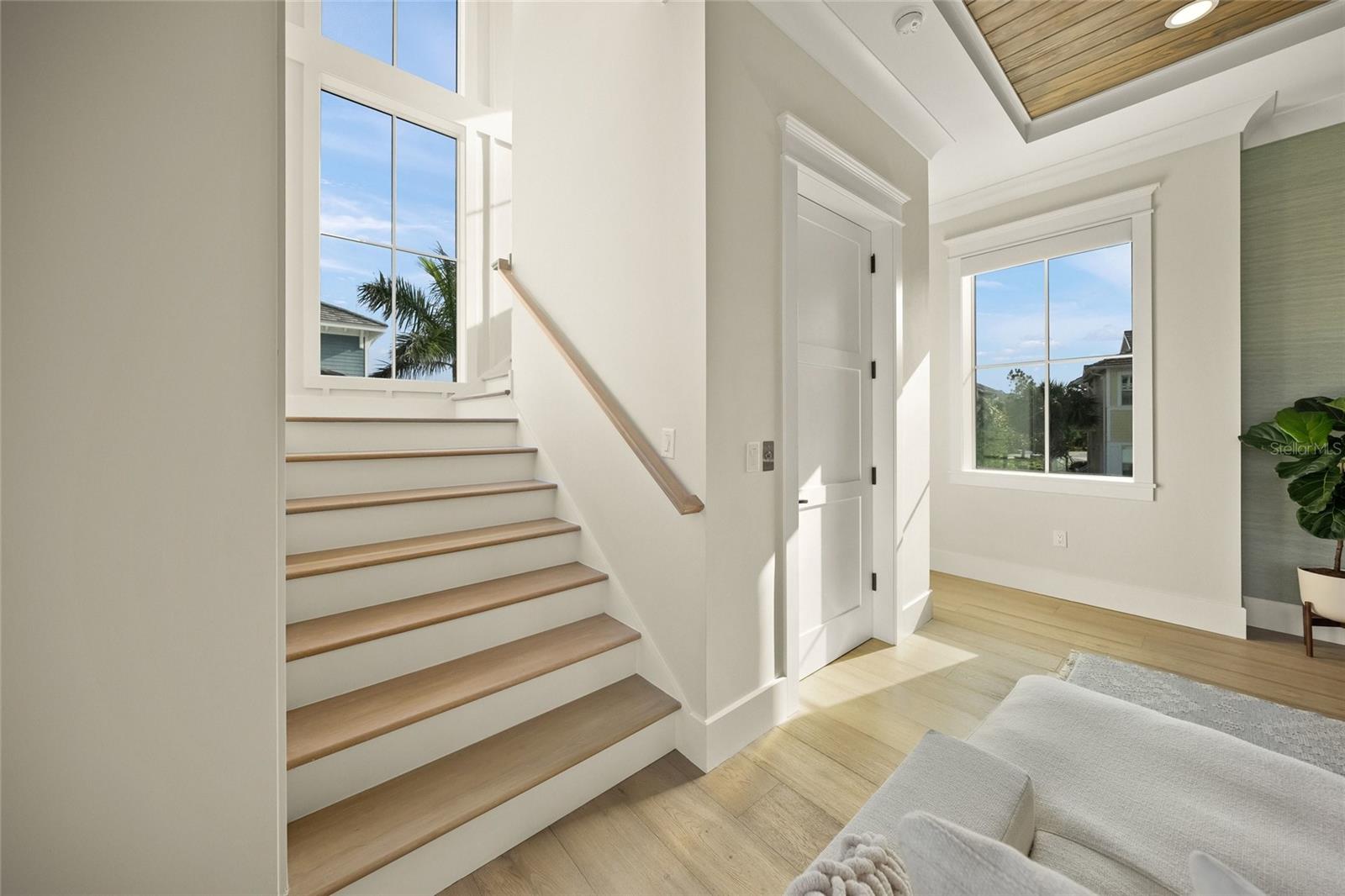 HARBOR SOUND - Residential