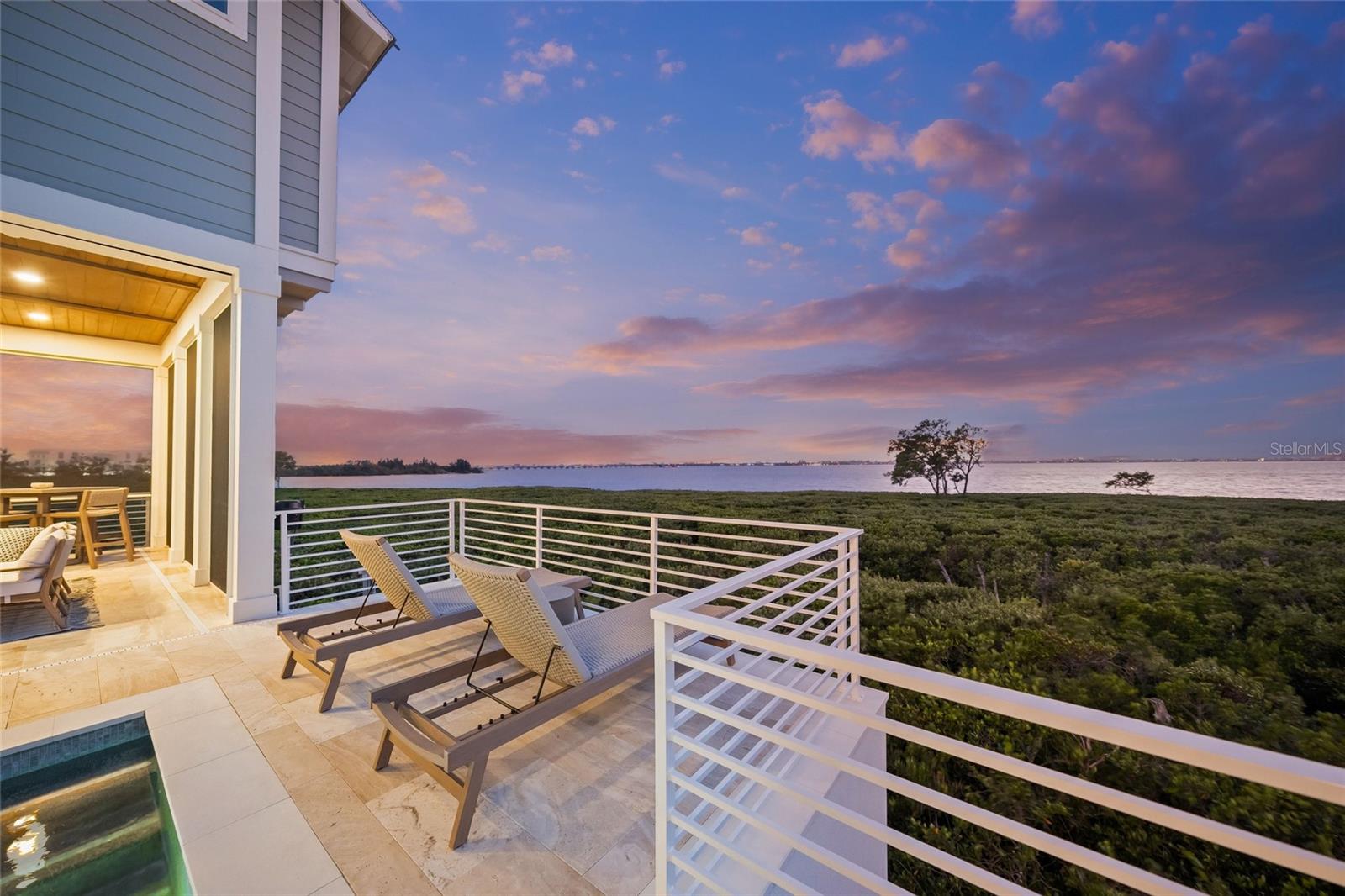 HARBOR SOUND - Residential