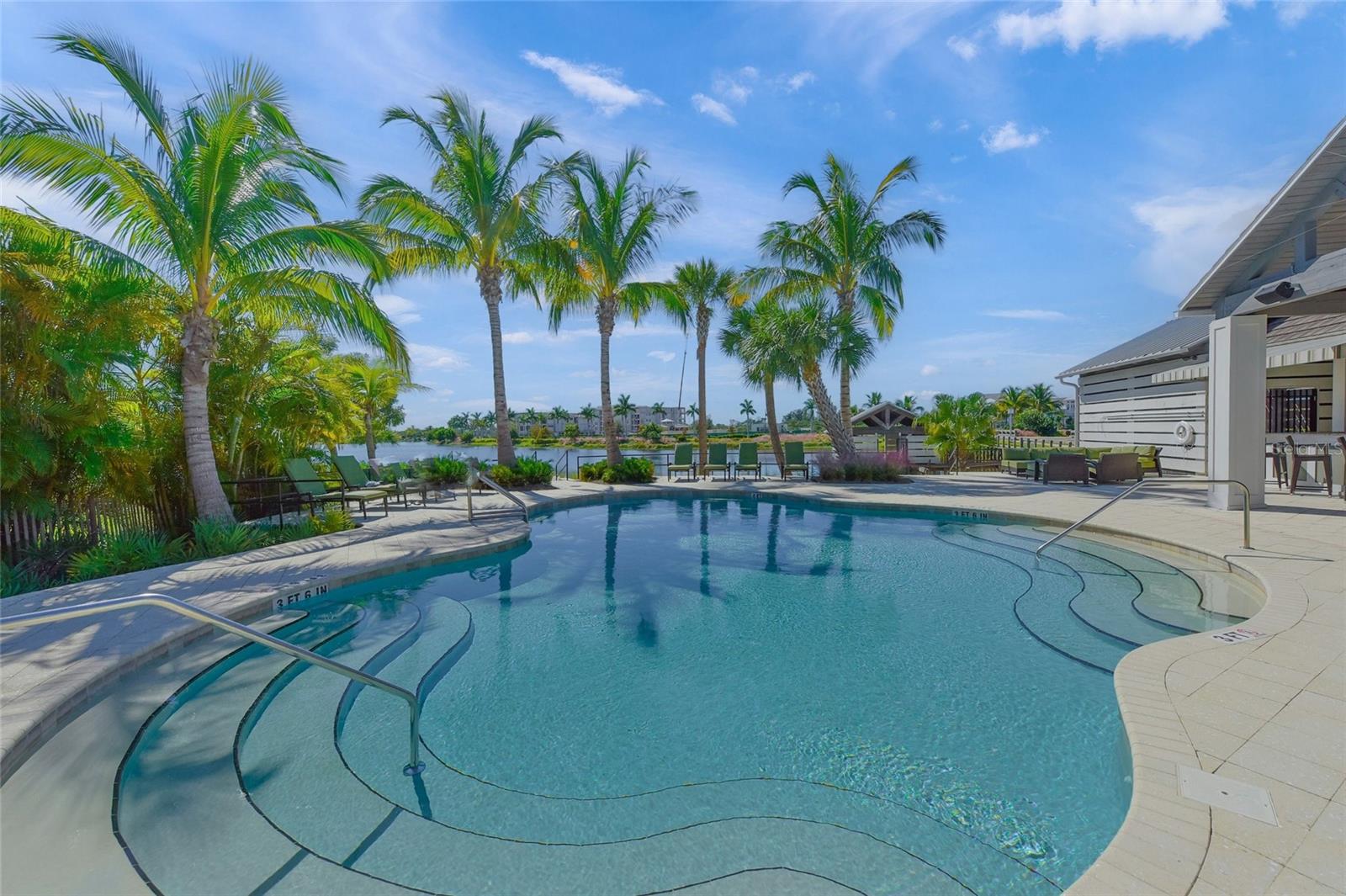 HARBOR SOUND - Residential