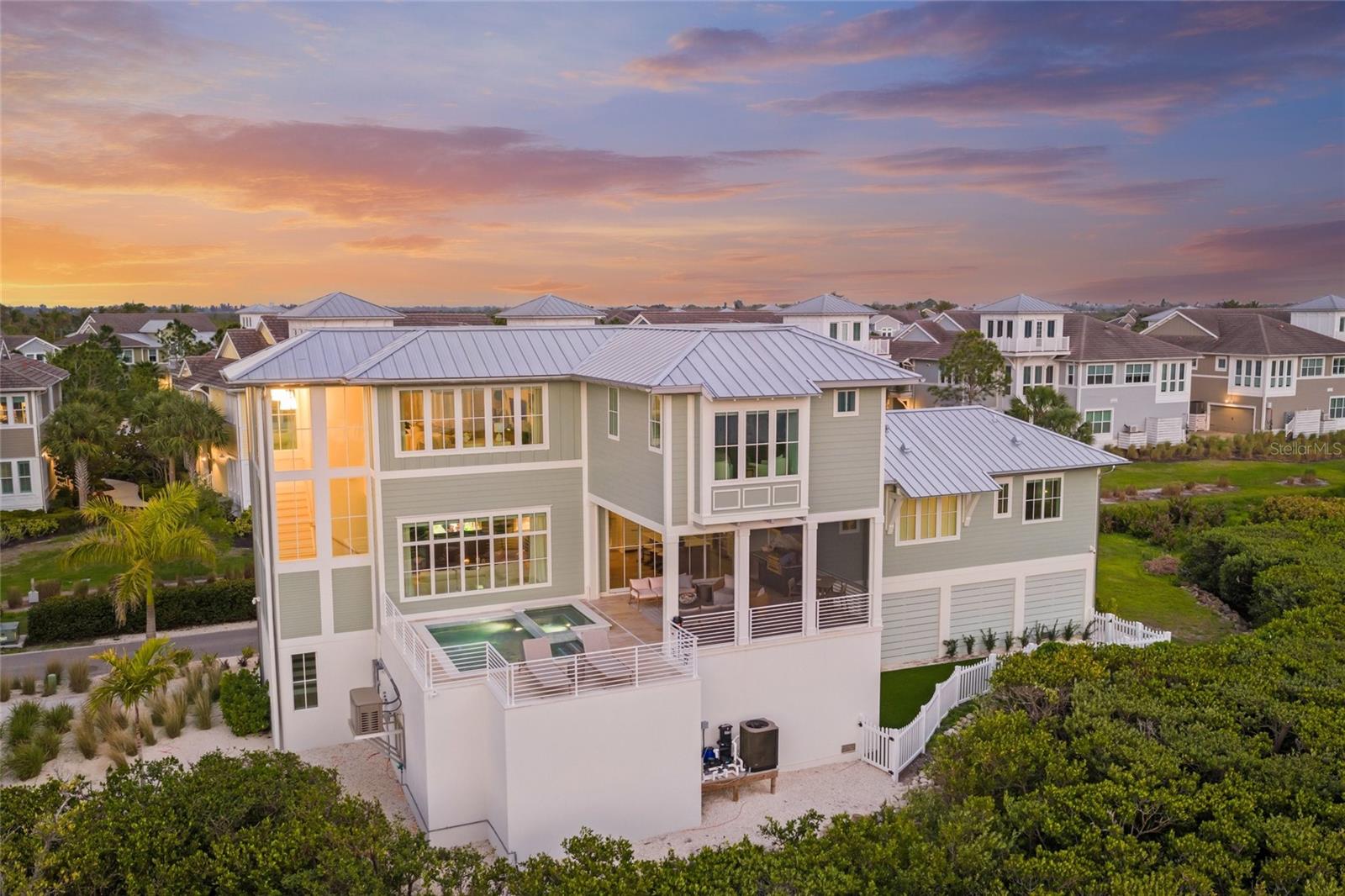 HARBOR SOUND - Residential