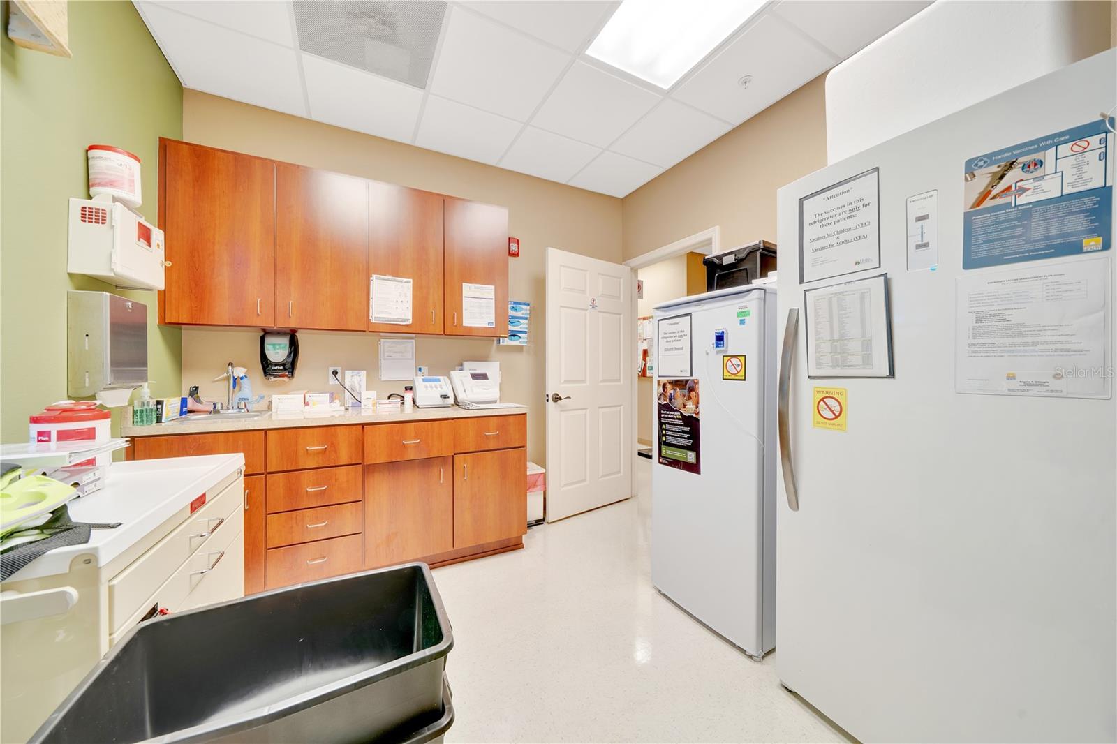 CHARLESTON PLACE - Commercial Sale