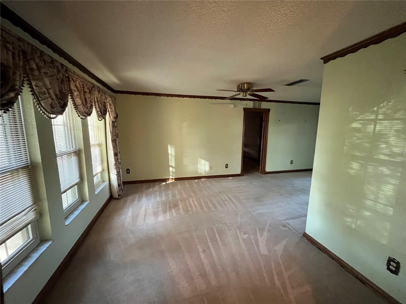 FOUR WINDS ESTATES UNIT 4 - Residential