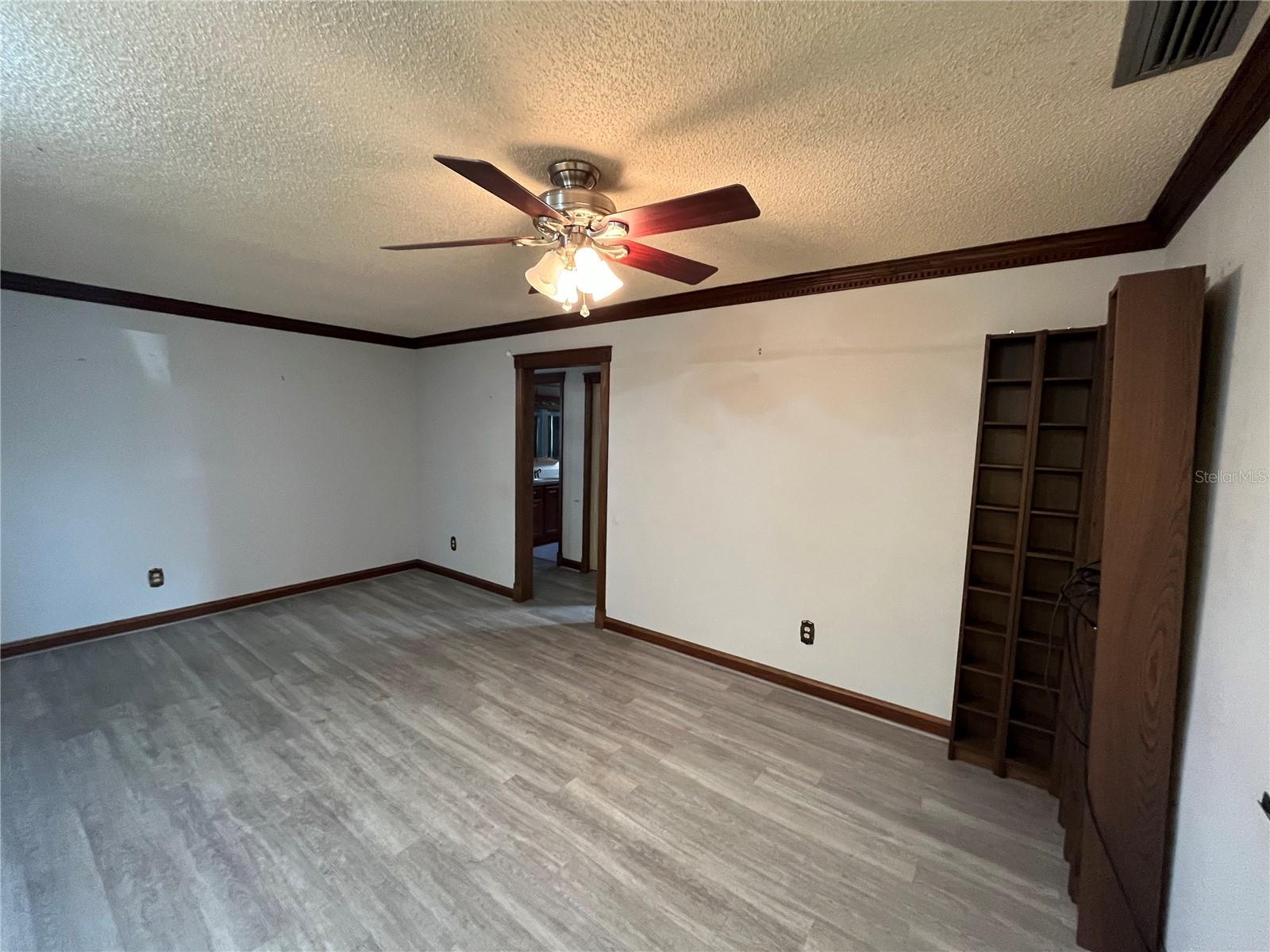 FOUR WINDS ESTATES UNIT 4 - Residential