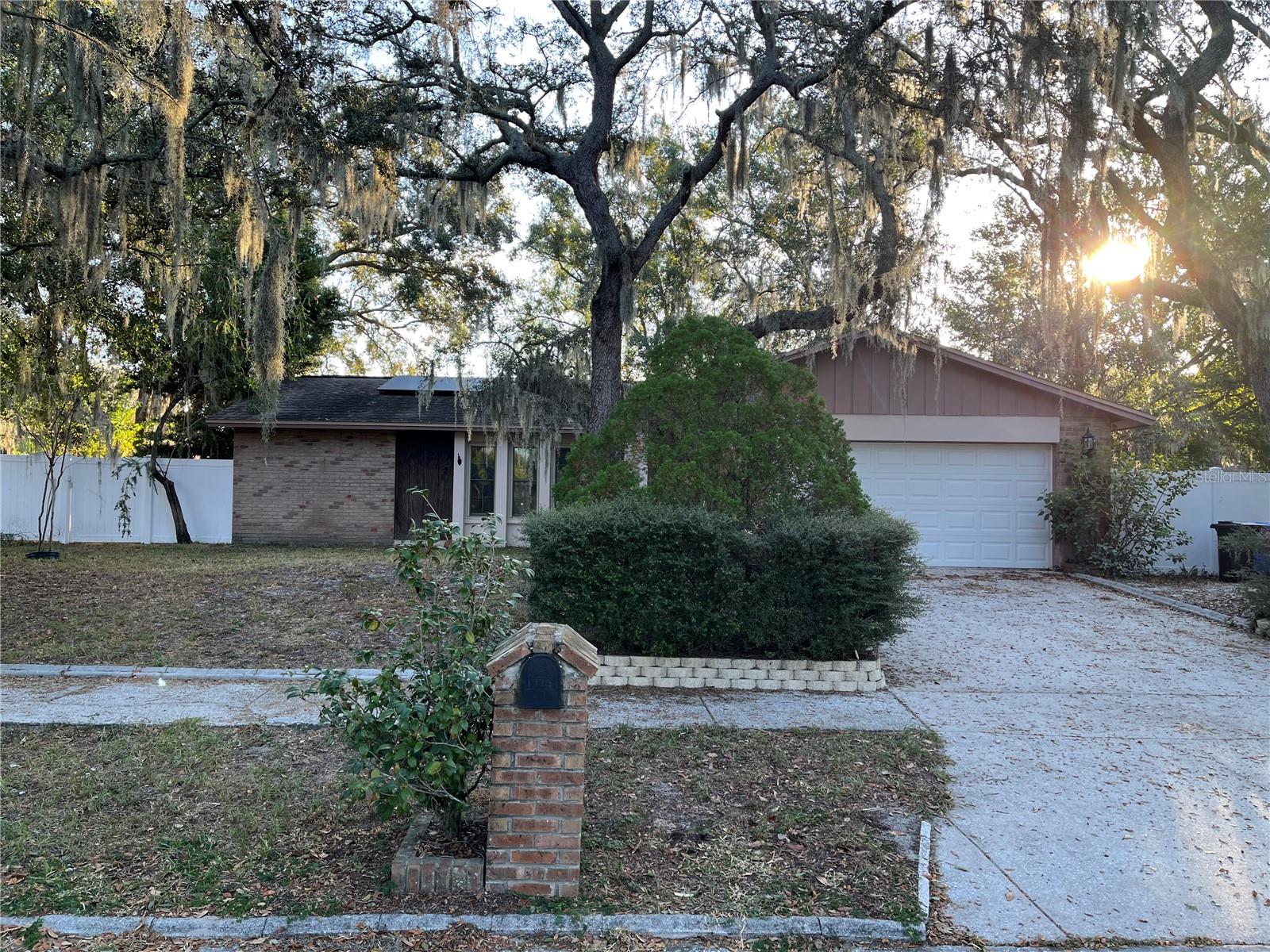 FOUR WINDS ESTATES UNIT 4 - Residential