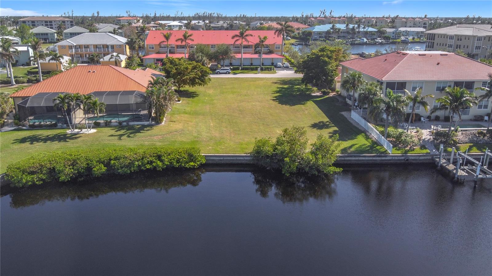 PUNTA GORDA ISLES SEC 14 - Land