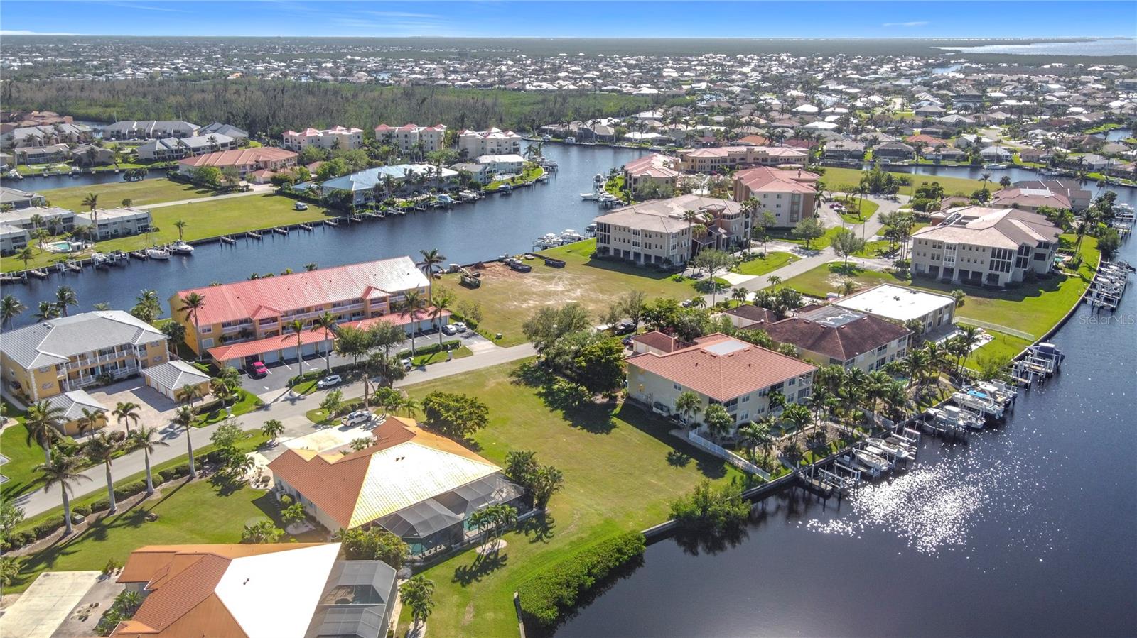 PUNTA GORDA ISLES SEC 14 - Land