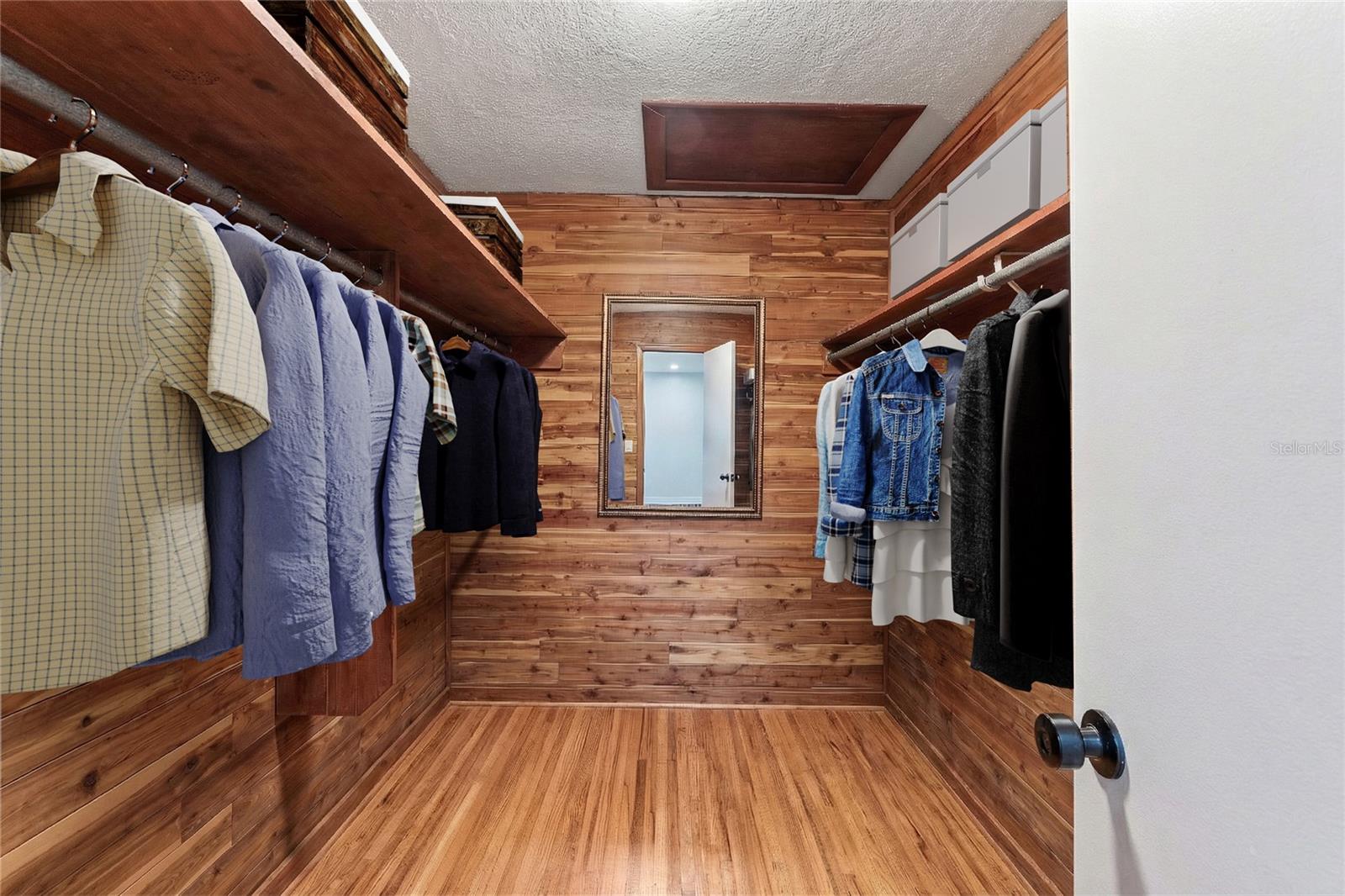 LAKE CONWAY ESTATES - Residential