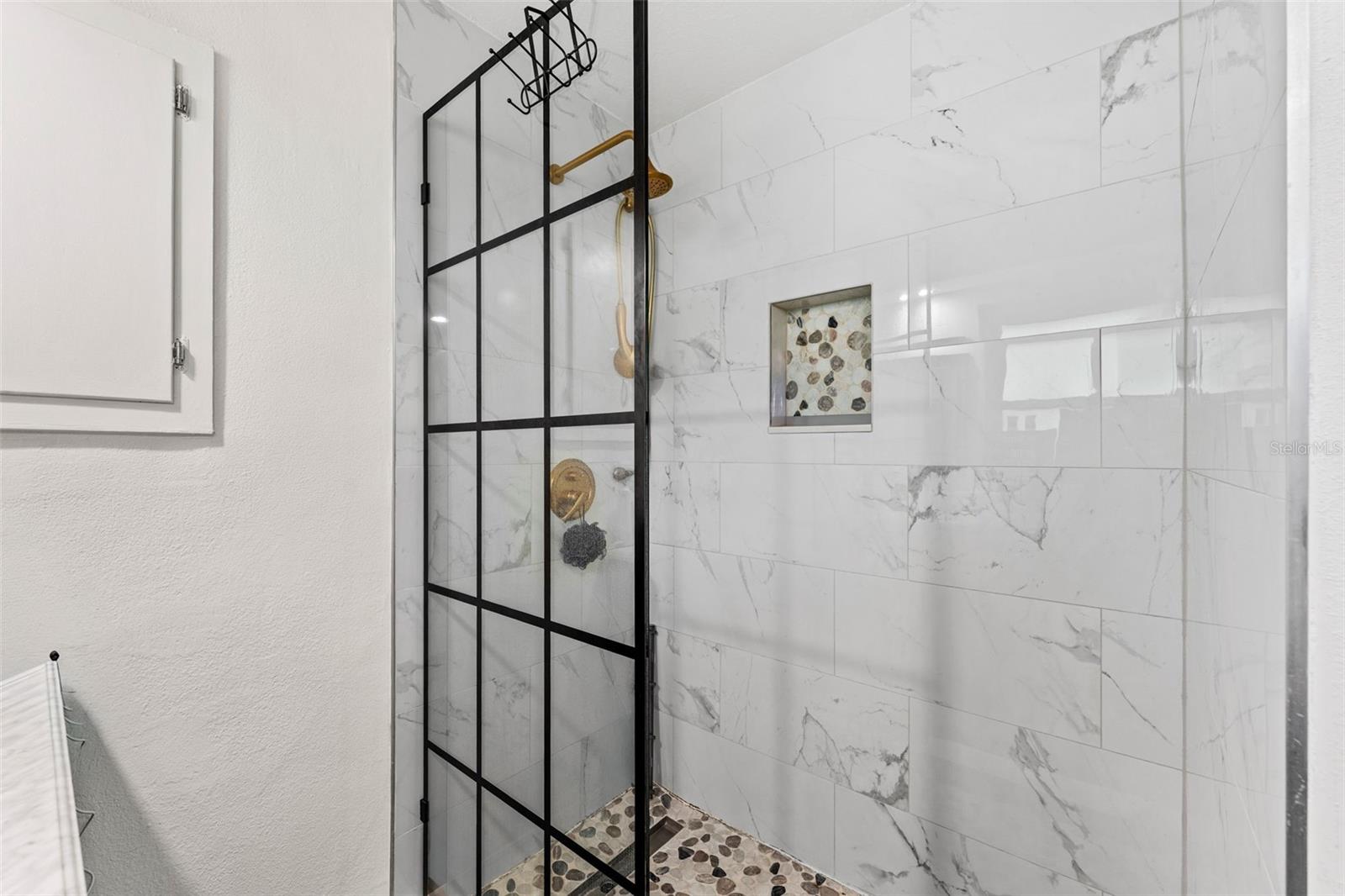 LAKE CONWAY ESTATES - Residential