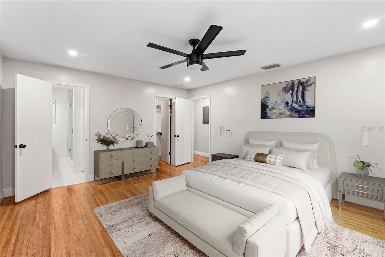 LAKE CONWAY ESTATES - Residential