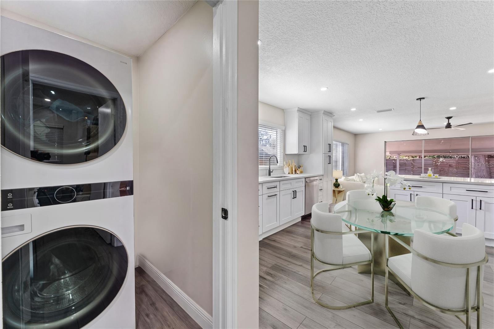 LAKE CONWAY ESTATES - Residential