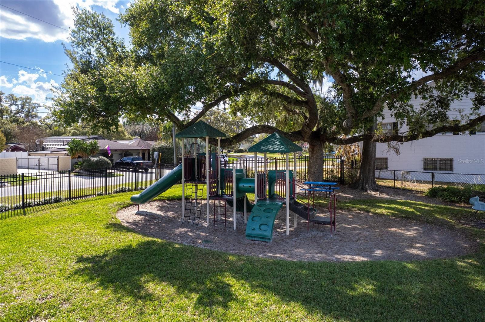 LAKE CONWAY ESTATES - Residential