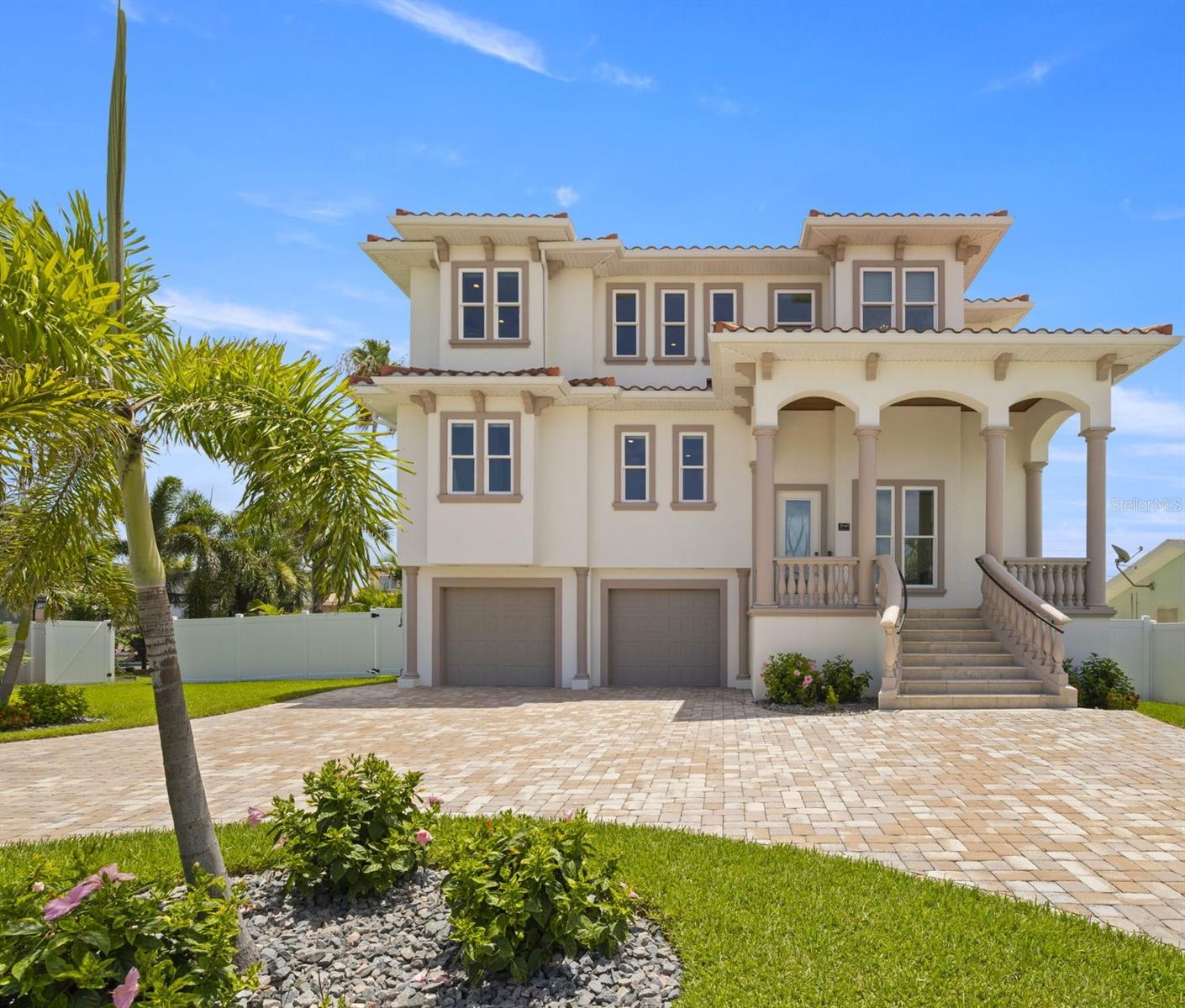 BELLEAIR BEACH YACHT CLUB ESTATES - Residential