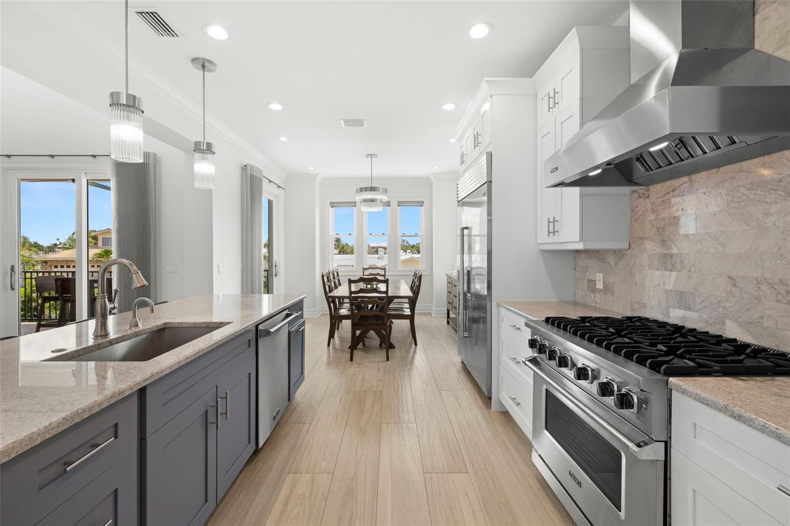 BELLEAIR BEACH YACHT CLUB ESTATES - Residential