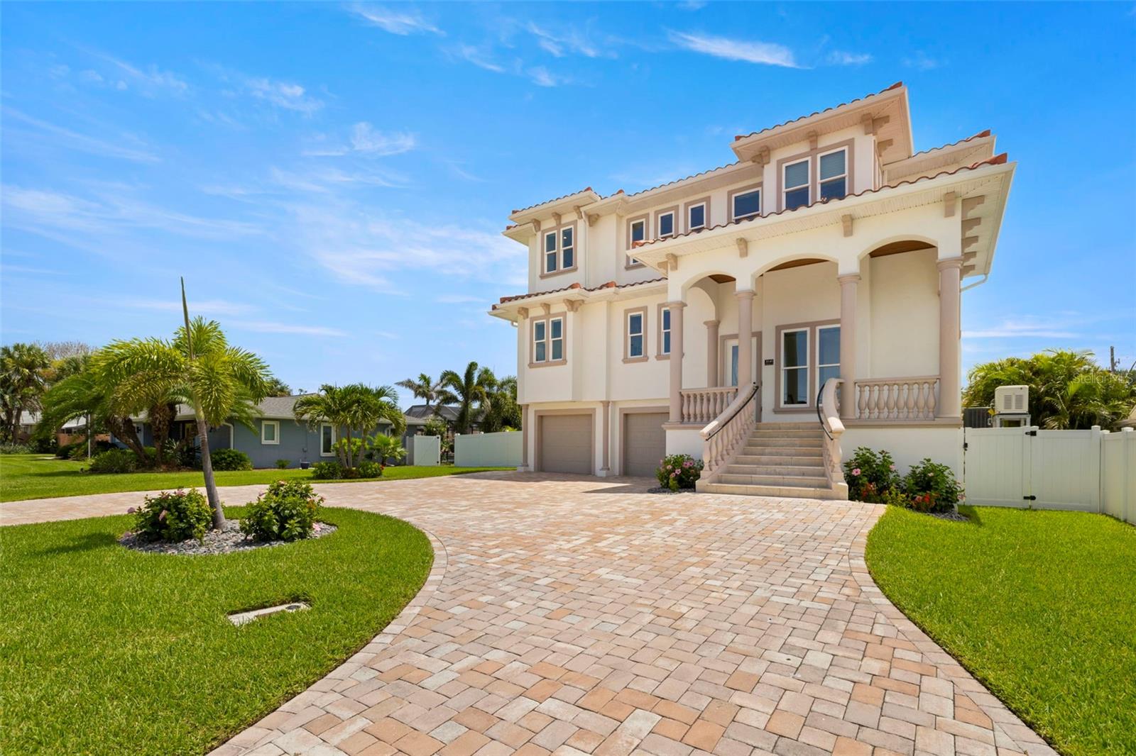 BELLEAIR BEACH YACHT CLUB ESTATES - Residential