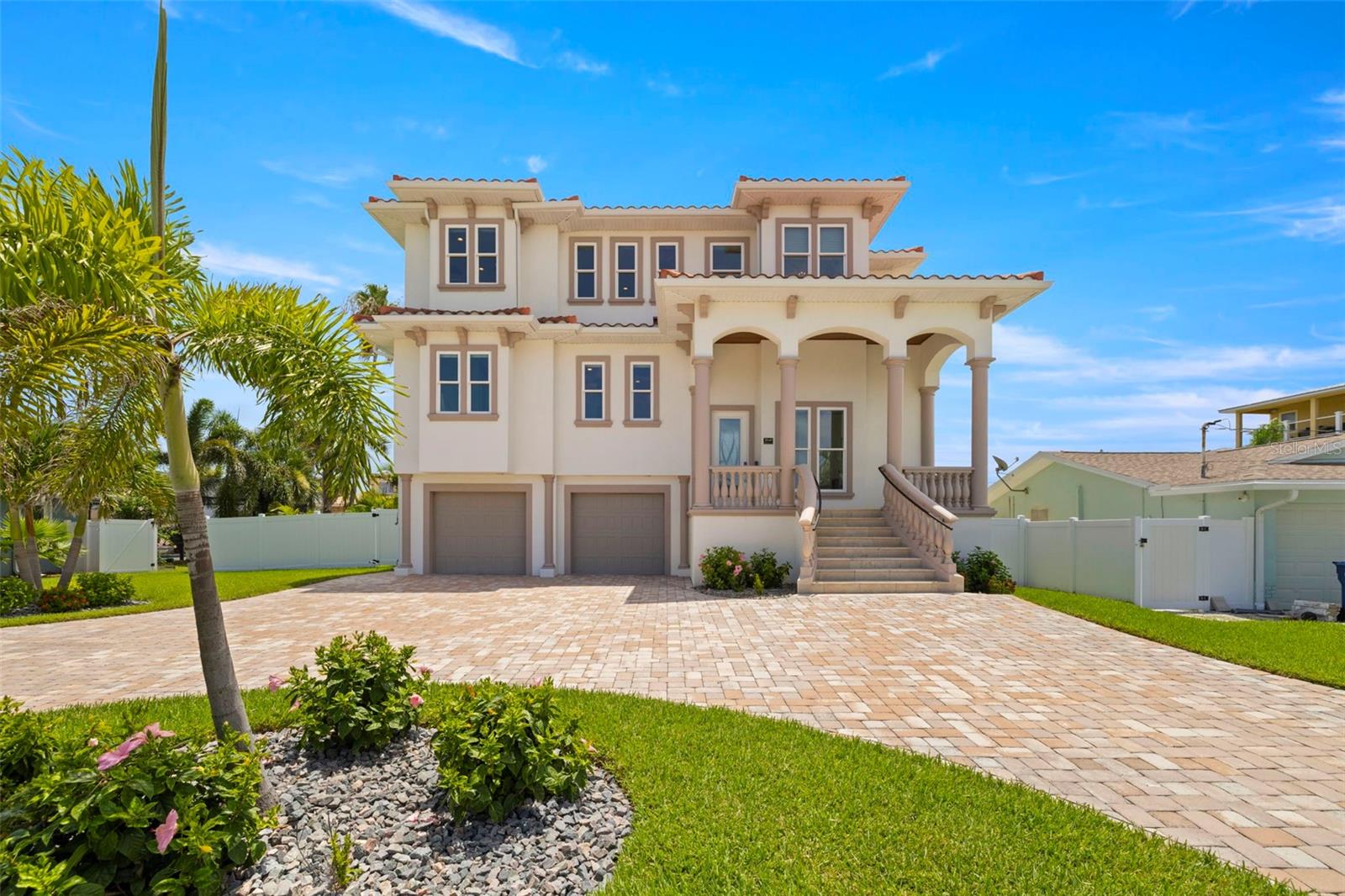 BELLEAIR BEACH YACHT CLUB ESTATES - Residential