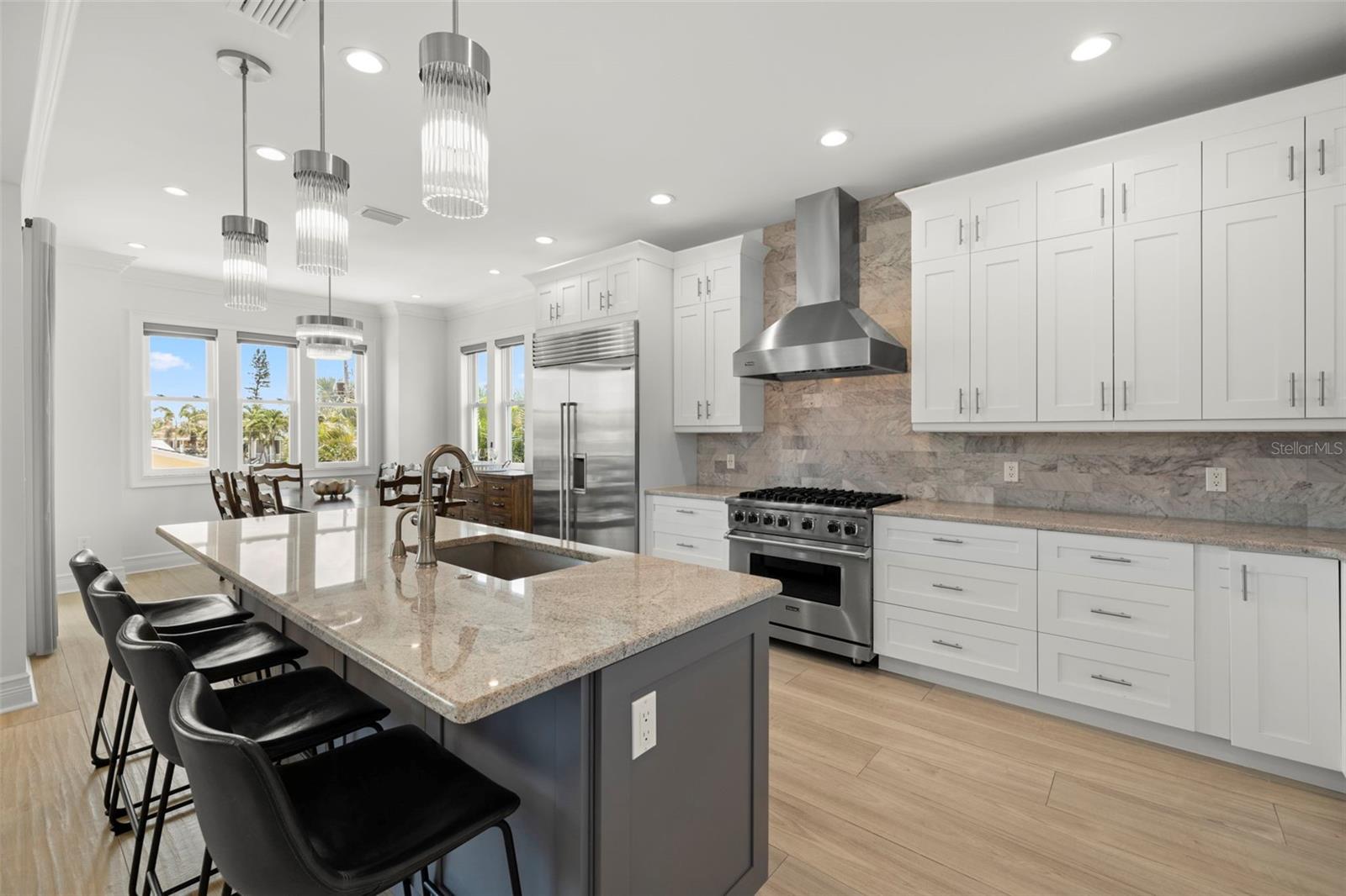 BELLEAIR BEACH YACHT CLUB ESTATES - Residential