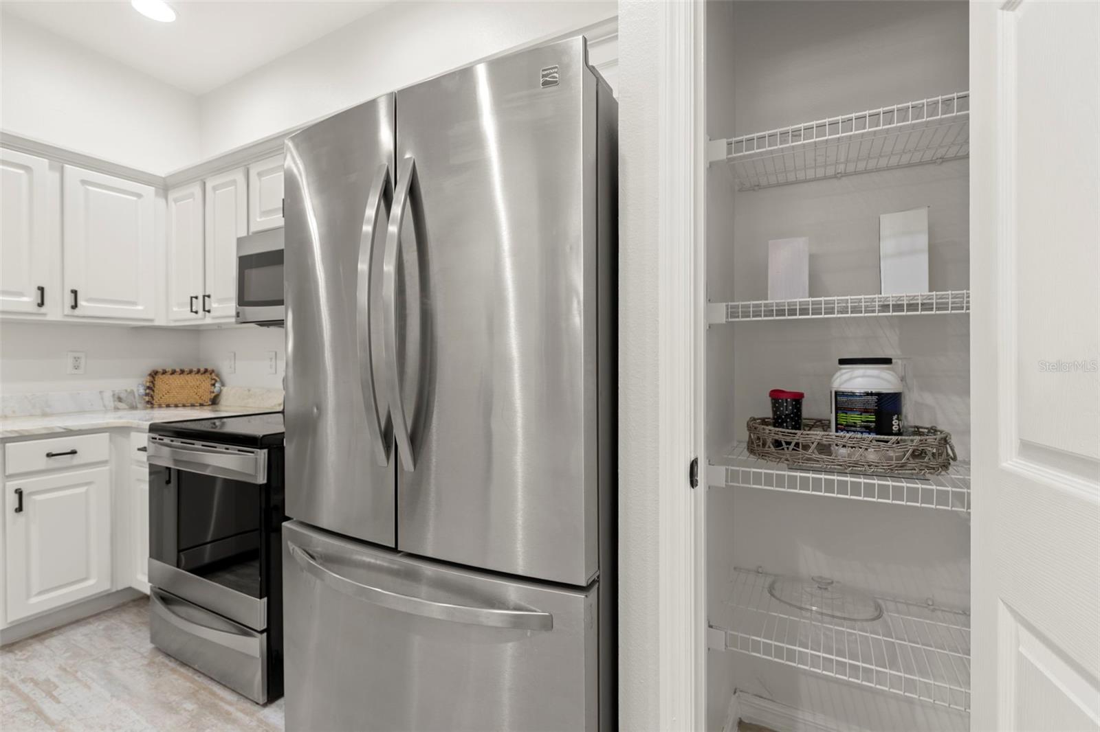 CYPRESS COVE TOWNHOMES LOT 3 BLOCK 21 - Residential Lease