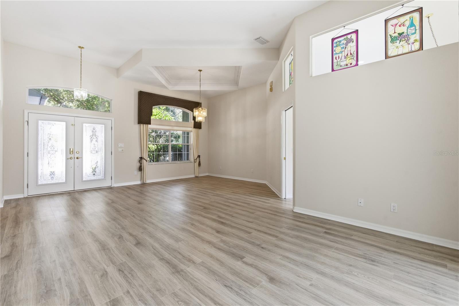 9 IBIS COURT S