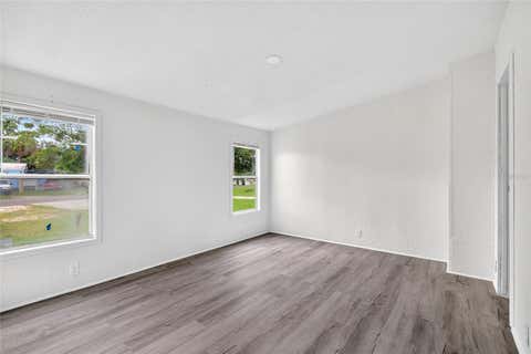 Tiny photo for 6766 NE 1st Place, Ocala, FL 34470 (MLS # OM727287)