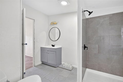 Tiny photo for 6766 NE 1st Place, Ocala, FL 34470 (MLS # OM727287)