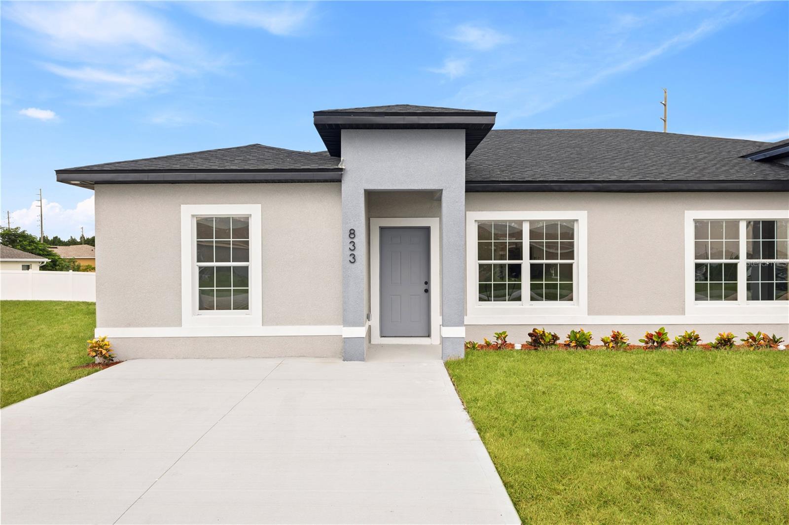 833 E COLVILLE DR