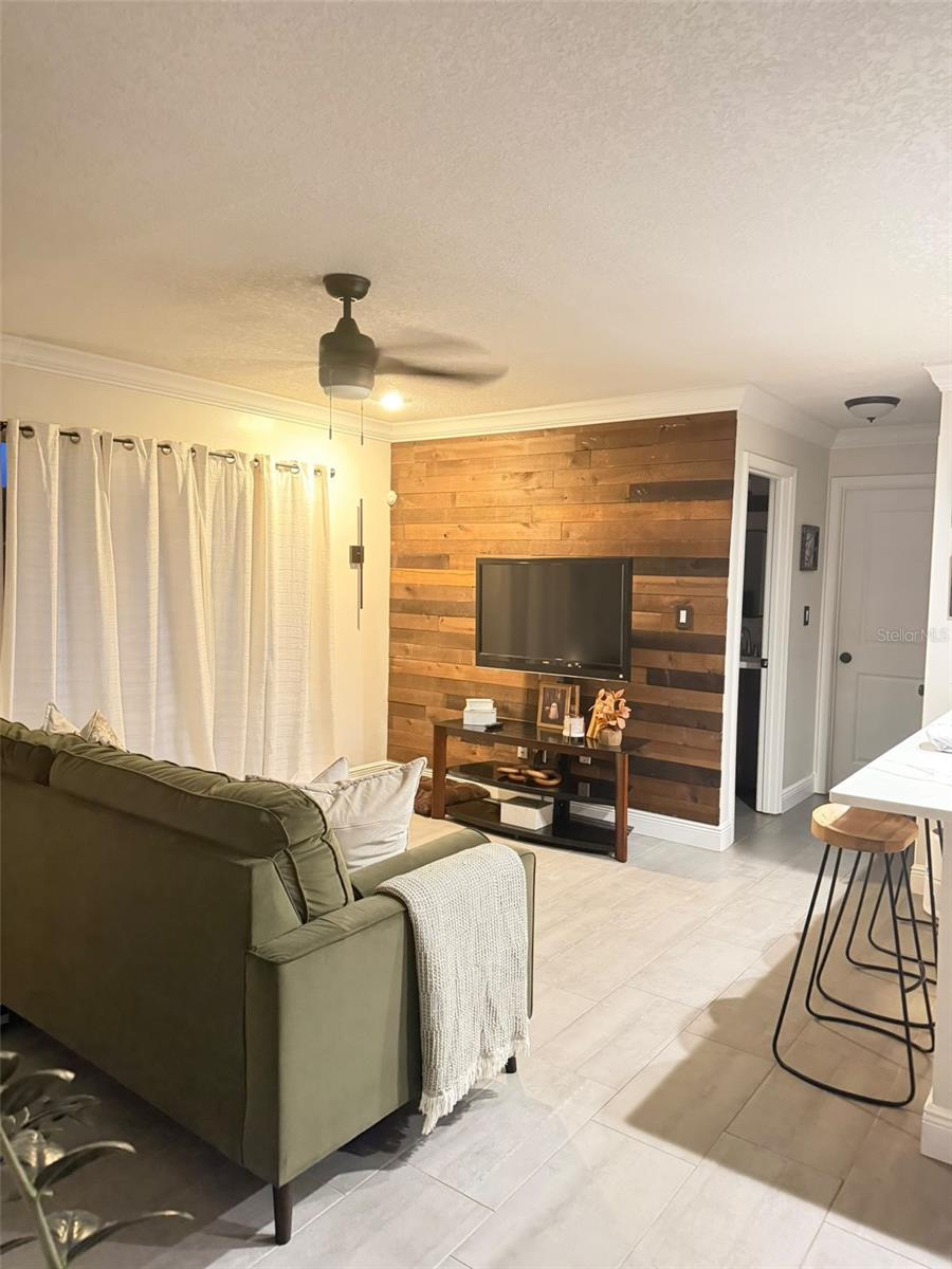 Photo of 2928 Arcata Lane, Orlando, FL 32817 (MLS # O6446156)