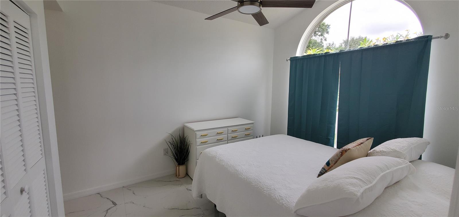 ROSEWOOD AT THE GARDENS - Residential