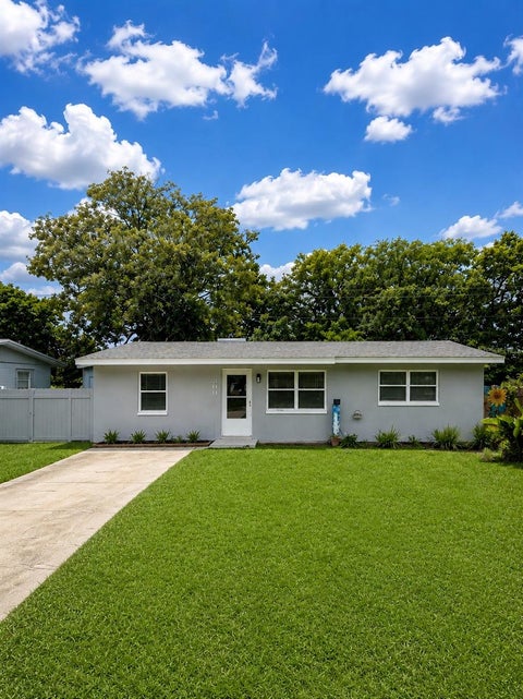 Photo of 800 Mary Street, Edgewater, FL 32132 (MLS # A4698133)