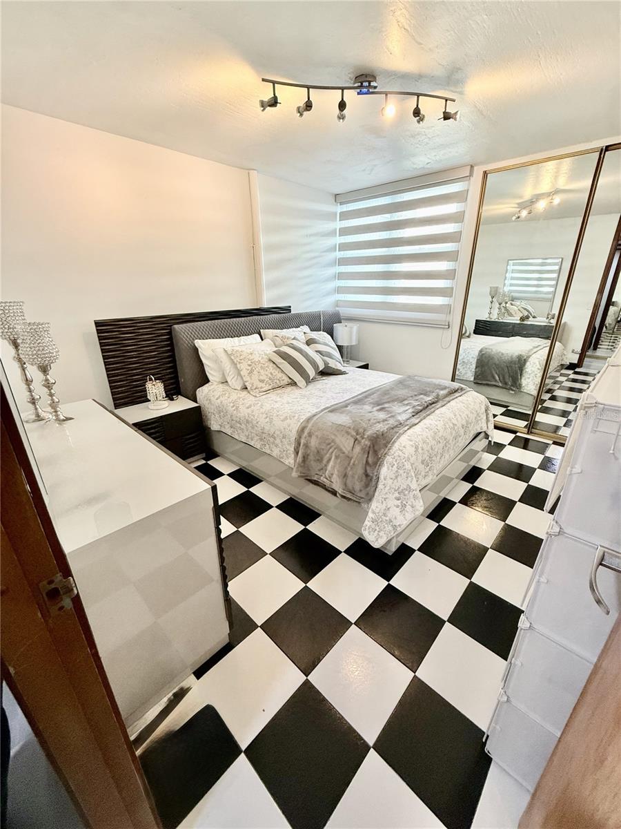 LOS PINOS COUNCIL OF OWNERS - Residential