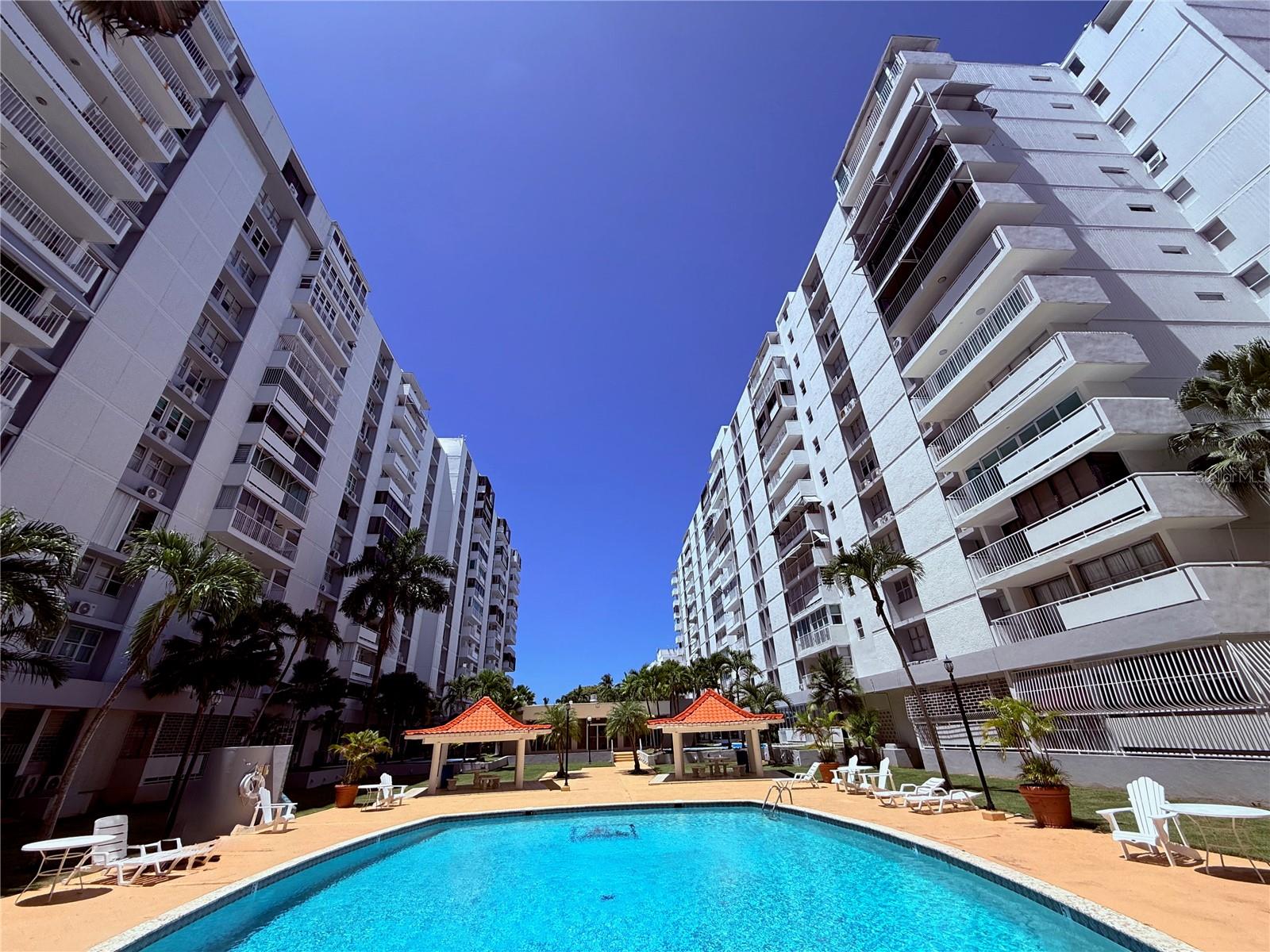 LOS PINOS COUNCIL OF OWNERS - Residential