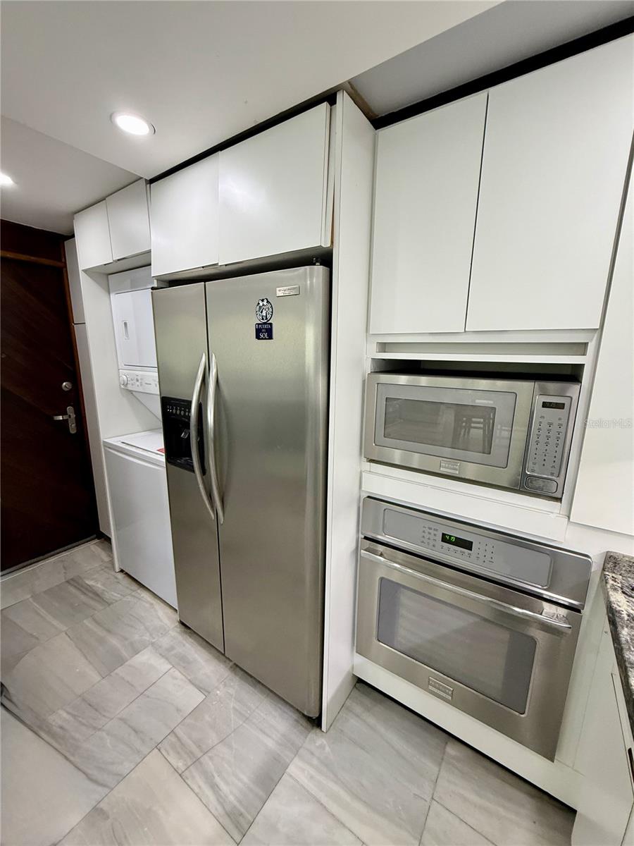 LOS PINOS COUNCIL OF OWNERS - Residential