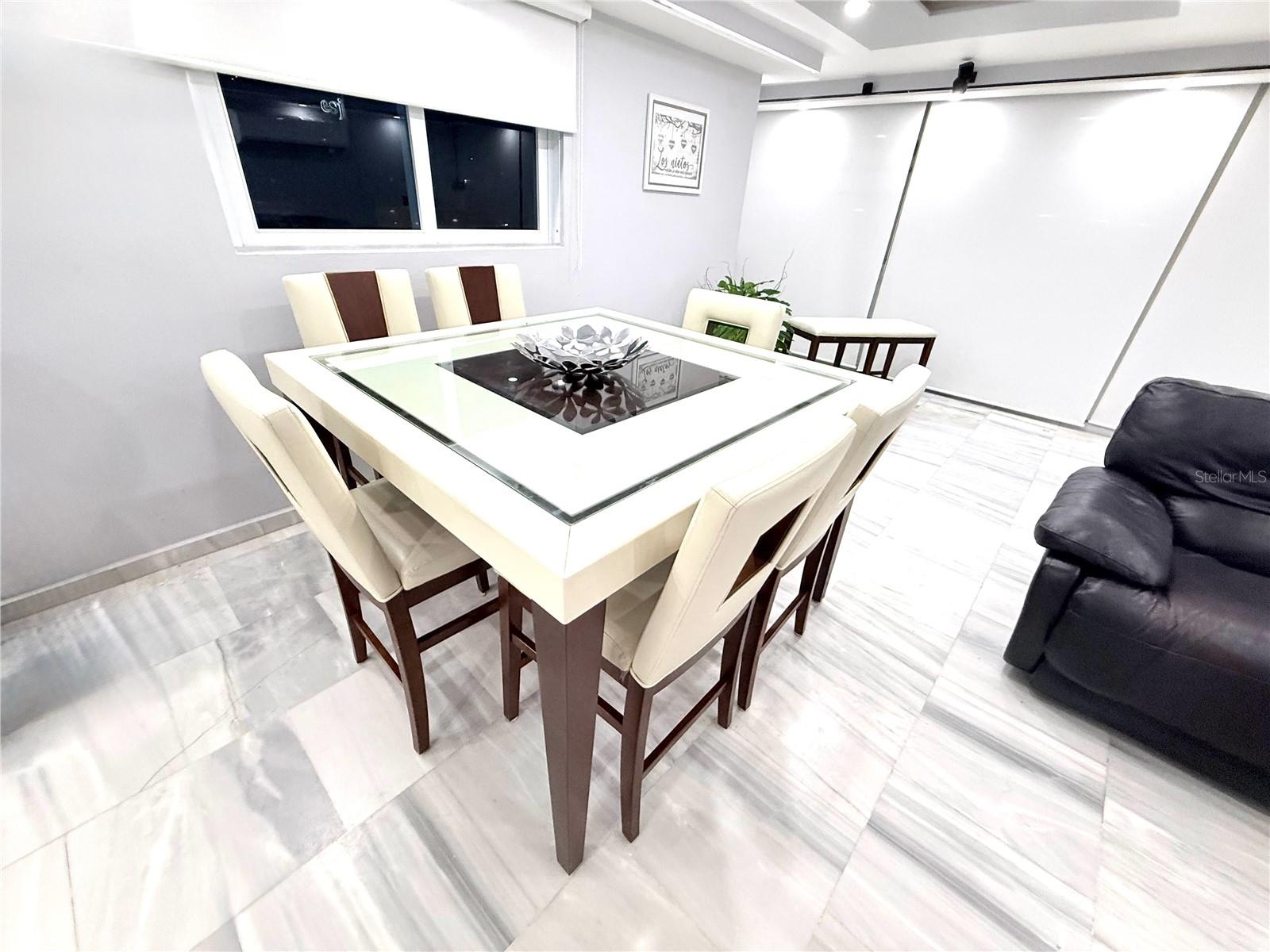 LOS PINOS COUNCIL OF OWNERS - Residential