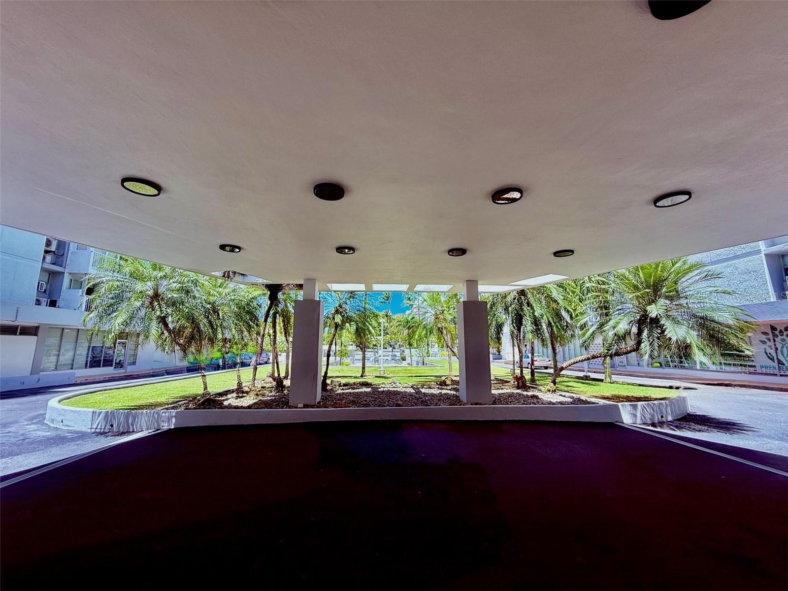 LOS PINOS COUNCIL OF OWNERS - Residential