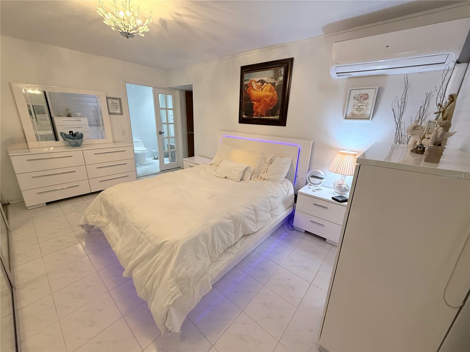 LOS PINOS COUNCIL OF OWNERS - Residential