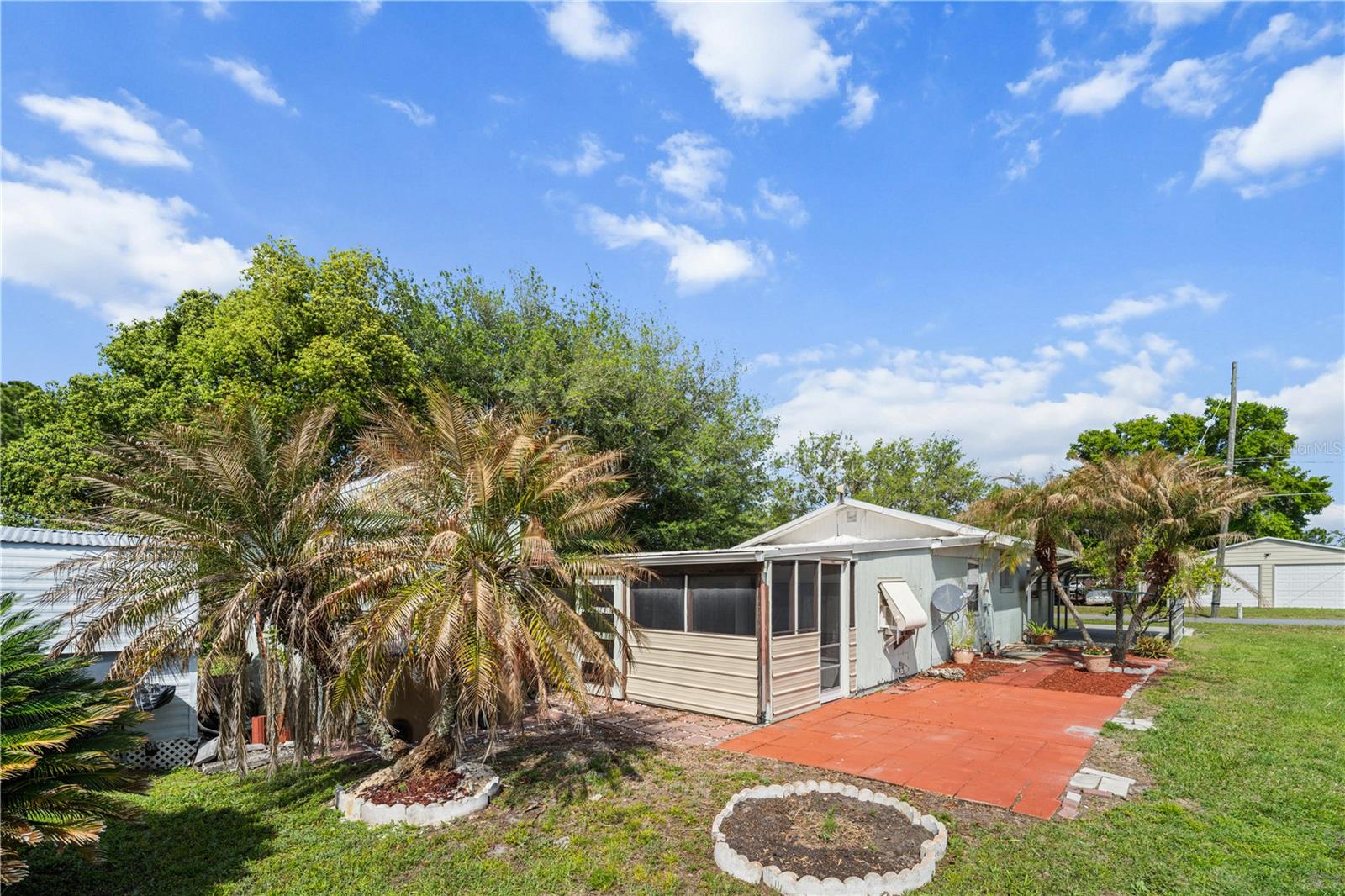 PINE GROVE PARK - Residential